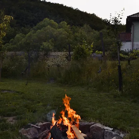 Stiavnicky Dom Pod Lipami